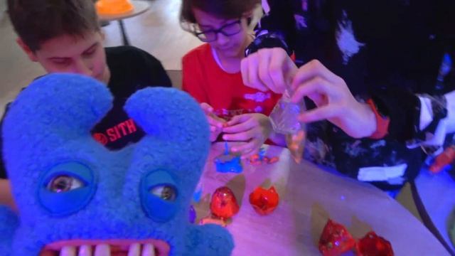 РАЗБИЛИ ЯЙЦА-ПОДДЕЛКИ / Breakout Beasts за 50 рублей смотреть онлайн