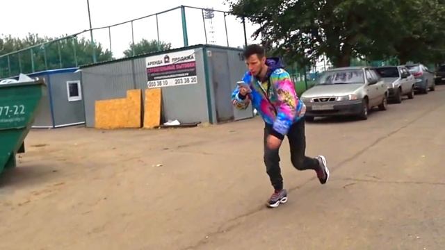 СКЕЙТ ИЗ ДВЕРИ | ГИГАНТСКИЙ СКЕЙТБОРД | КАТАЕМСЯ С ПОДПИСЧИКАМИ смотреть онлайн