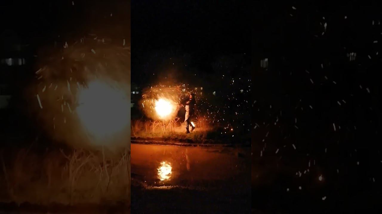 Crazy russian tradition - Christmas tree burnout! Maslenitza is coming!! #crazyrussian смотреть онлайн