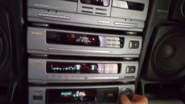 Флагман Aiwa Z-D9500M