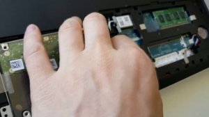Замена SSD в ноутбуке - видеоинструкция для чайников