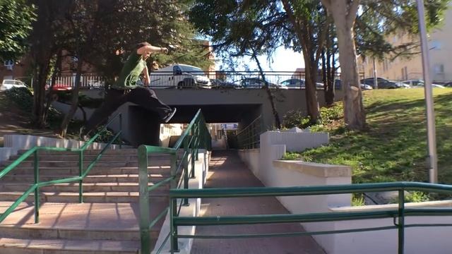 Parkour And Freerunning - Epic Tricks
