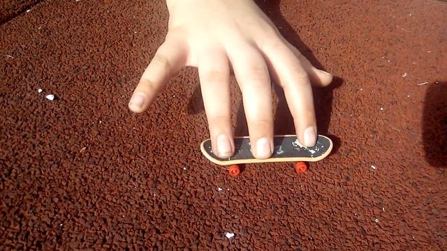 6 трюков с мини скейтбордом (для новичков) смотреть онлайн