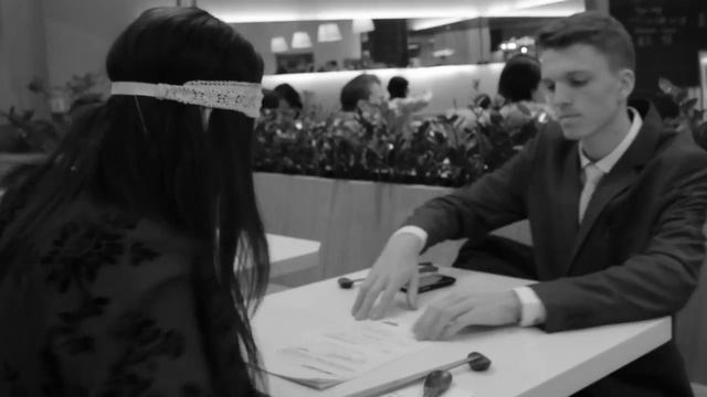 Just Sign The Groovy Line смотреть онлайн