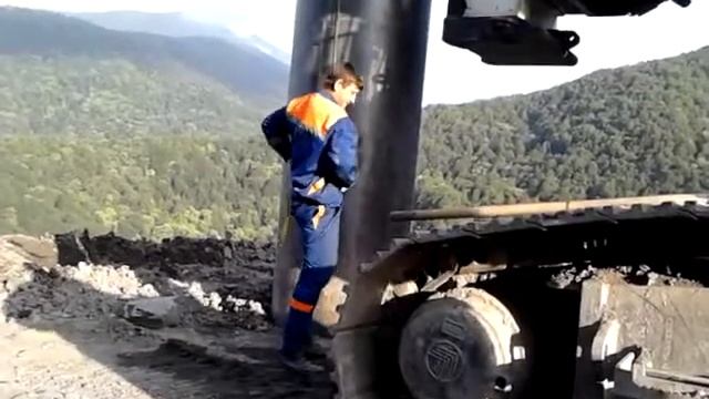 Один день из жизни бурильщиков и помбуров смотреть онлайн