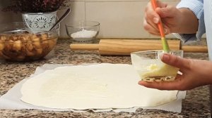 ШТРУДЕЛЬ ЯБЛОЧНЫЙ. ВЕНСКИЙ ШТРУДЕЛЬ.  ТАЕТ ВО РТУ!!! #штрудельяблочный #яблочныйдесерт #штрудель