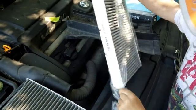 Фильтр салонный. Замена. VW Golf 4 смотреть онлайн