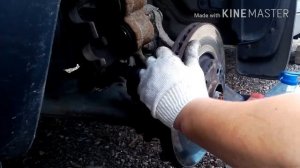 Замена тормозных передних дисков ssang yong action new 2012 года