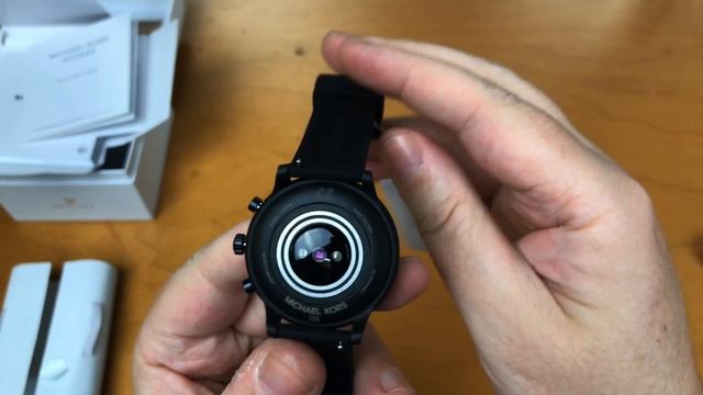 Michael Kors Access MKGO MKT5072 (UNBOXING) смотреть онлайн