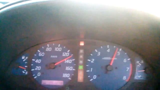 Nissan Cube до 180 км/ч смотреть онлайн