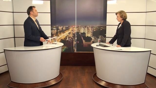 Об Ангеле Меркель, Кандолизе Райс и Хилари Клинтон смотреть онлайн