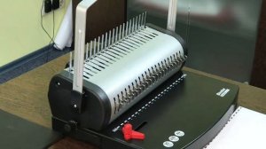 Биндер на пластиковую пружину YD U616 c отключаемыми ножами