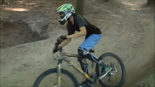 Downhill Slowmotion!!! смотреть онлайн