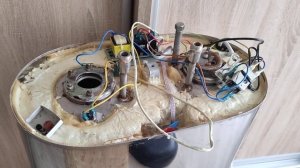 Разобрать бойлер. Снять крышку бойлера Термекс. Разборка бойлера составляющие части бойлера.