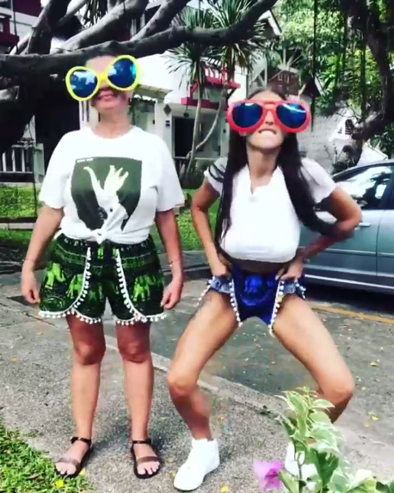 Ты с подругой в эти выходные смотреть онлайн