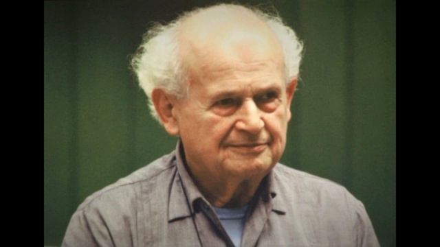 Moshe Feldenkrais - New York Workshop from 1981, short lecture on principle of not having principle смотреть онлайн