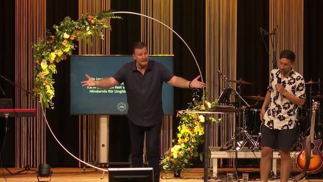 HERZENSSACHE - Tischmannieren | Peter Rasmussen | Predigt vom 25.06.2023 смотреть онлайн