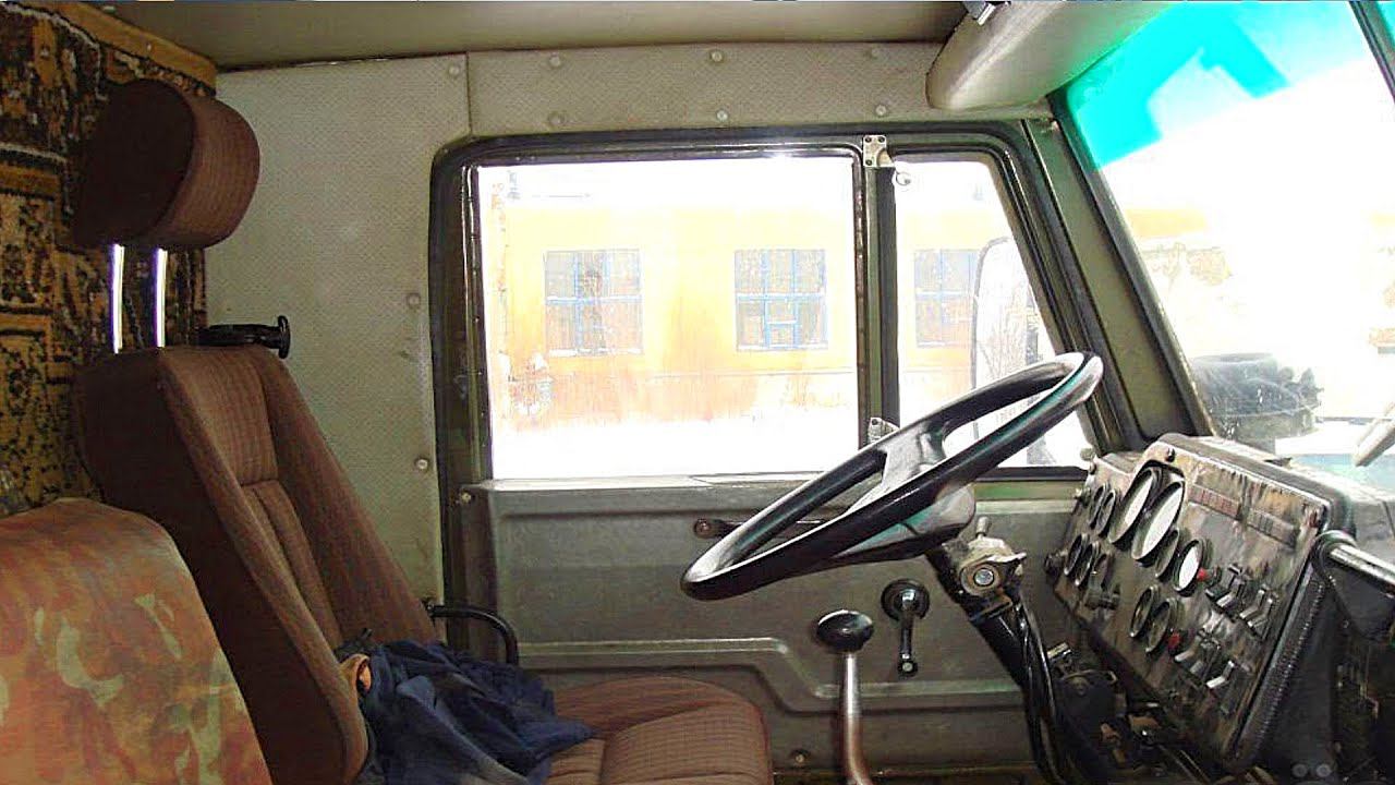 Уверен многие не знали о существовании этого редкого УРАЛа с кабиной от КАМАЗ смотреть онлайн
