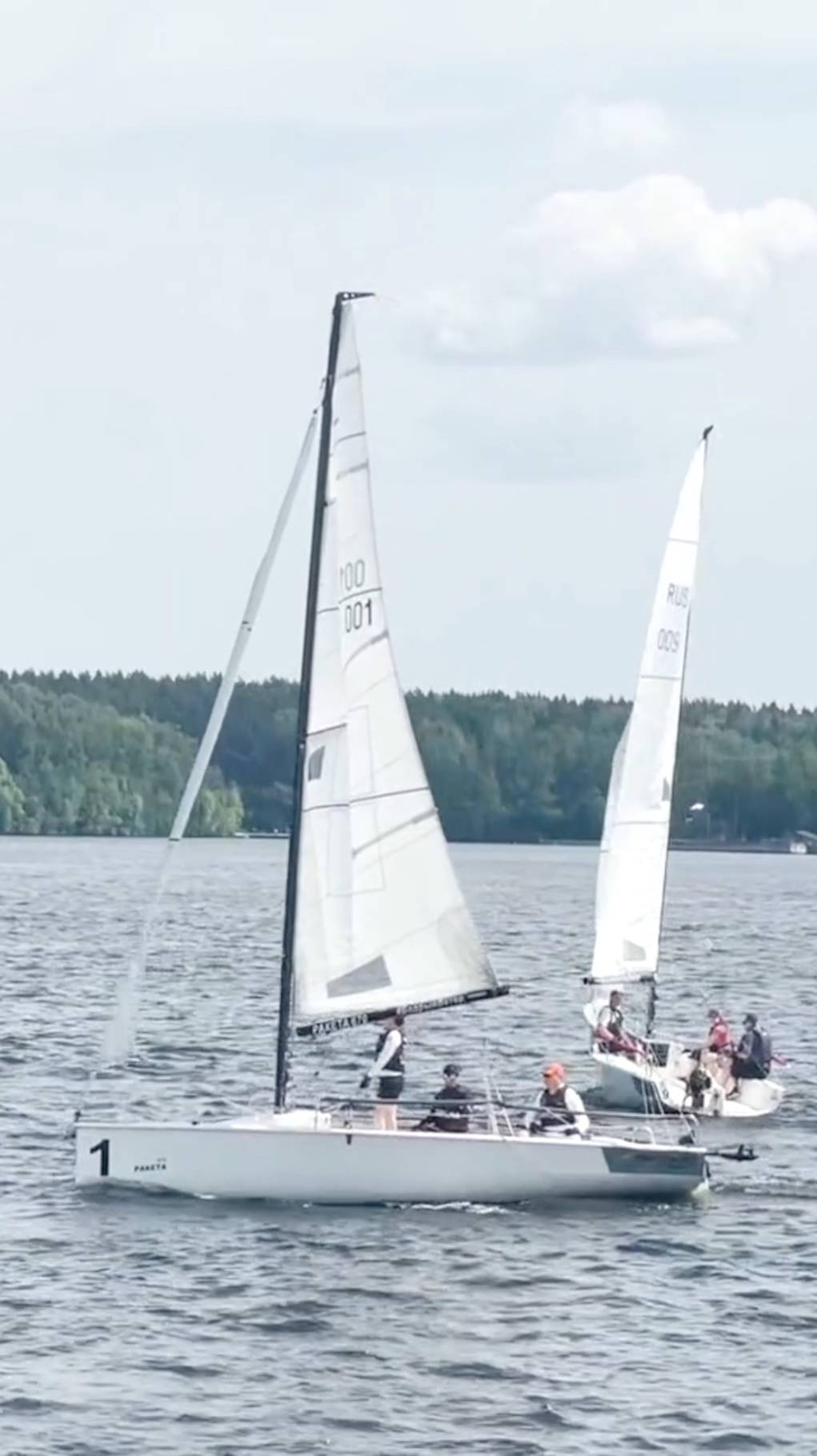 Под парусами на Клязьминском водохранилище смотреть онлайн