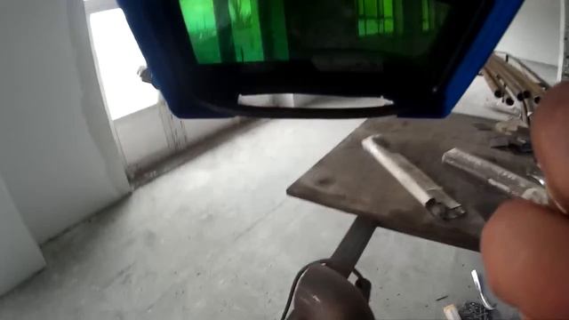 Как сваривать полуповоротные трубы.mp4 смотреть онлайн