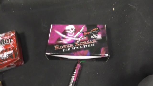 ROTER KORSAR vs COLPO THUNDER (3€) | ? EXTREM GEILER VERGLEICH!!! ?| #ProfessorPyro смотреть онлайн