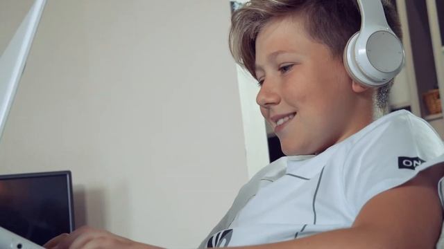 Офлайн или онлайн-урок: что лучше? | Онлайн-школа в Беларуси смотреть онлайн