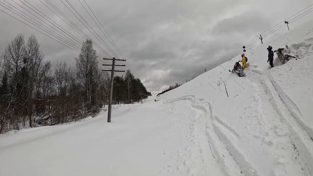 Бешеная траверса на горном снегоходе вдоль железки - так может только Саня!