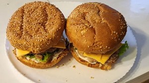 Домашние бургеры | рецепт на электрогриле | фаст-фуд на дому #бургеры #delonghi #фастфуд