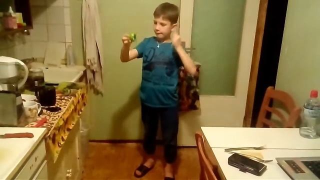 Как играть с йо йо смотреть онлайн