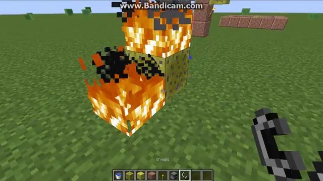 Как извлечь воду с губки в Minecraft чтоб она стала сухой! смотреть онлайн