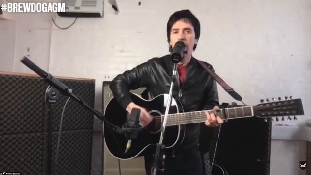 Johnny Marr - There Is A Light That Never Goes Out (Acoustic Live 2021, The Smiths cover) смотреть онлайн