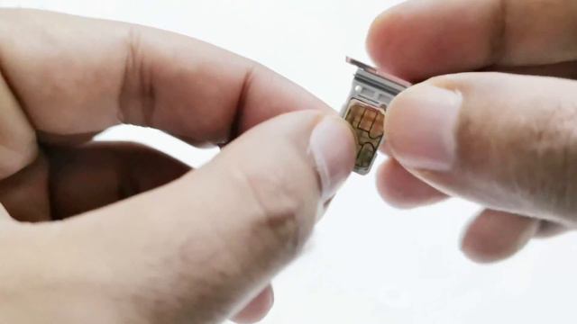 How to Insert SIM Cards in Samsung Galaxy S21, S21 Plus, S21 Ultra смотреть онлайн