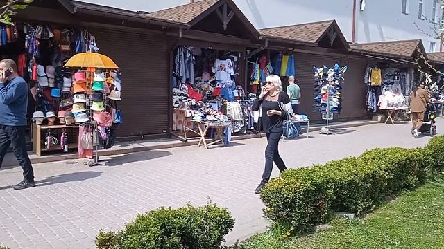 Трускавец. Май 2022 Весна, хорошая погода, прогулка по городу смотреть онлайн