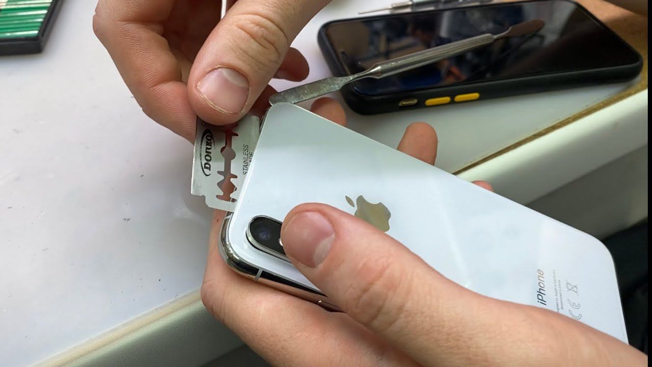 Треснуло стекло iPhone X во время ремонта - ОШИБКА МАСТЕРА! смотреть онлайн