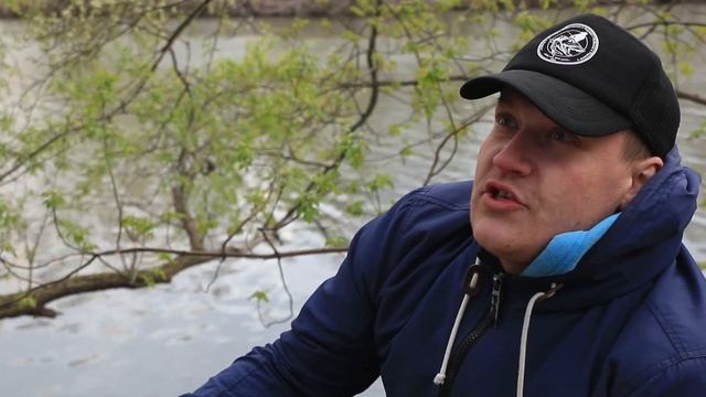 Цыплёнок табака на сковороде гриль! Простой рецепт на природе. смотреть онлайн