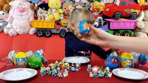 Киндер сюрприз 70 яиц Мега Выпуск! Открываем киндеры всей семьей. 70 SURPRISE EGGS!