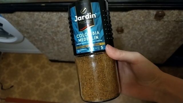 Расхламили кучу документов/ Эпиляция/ Будни ленивцев смотреть онлайн