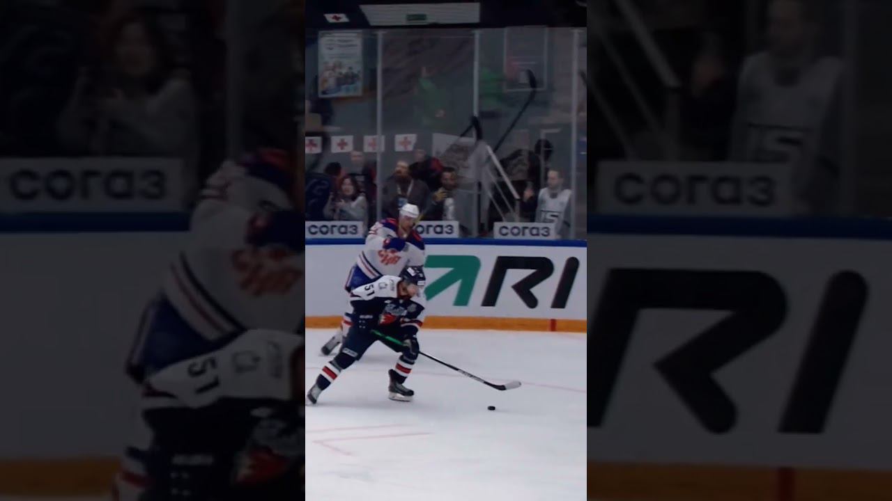 Еще один сумасшедший сэйв Влада Подъяпольского! #СКА #hcSKA #хоккей #goalie #hockey #khl смотреть онлайн