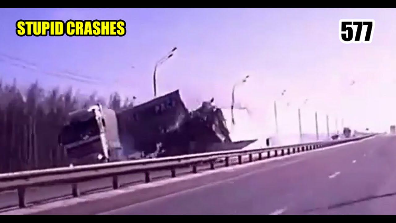 Stupid driving mistakes 577 (February 2021 English subtitles) смотреть онлайн