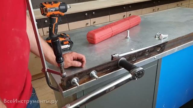 Обзор гайковерта AEG BSS18C12ZB6-0 и винтоверта AEG BSS18B6-0