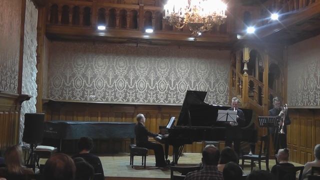Александр Петров - Три пьесы для трубы, тромбона и фортепиано смотреть онлайн