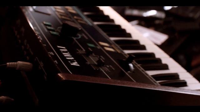 Kawai SX-240 (1984) 8 voice analog synthesizer смотреть онлайн