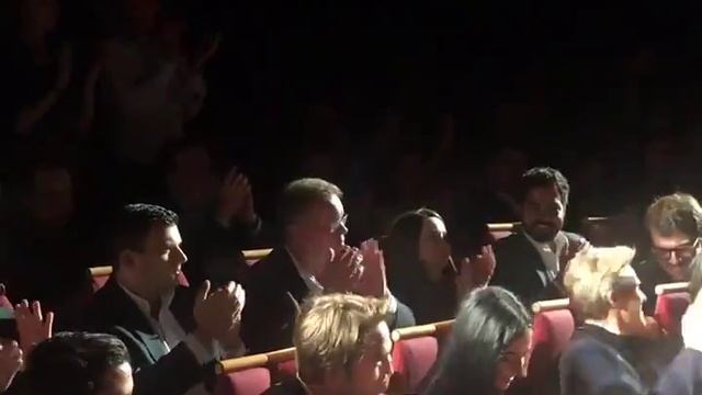 Аплодисменты после премьеры Маяка 2 смотреть онлайн