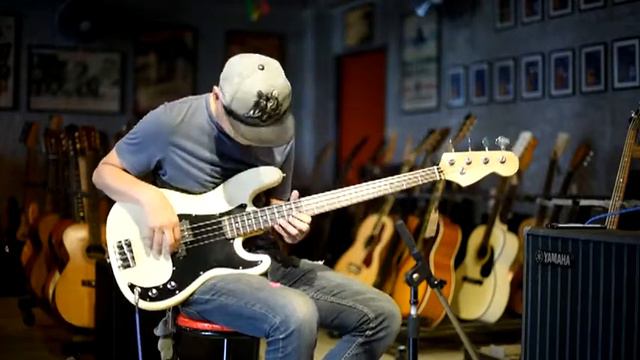 P BASS Wh смотреть онлайн