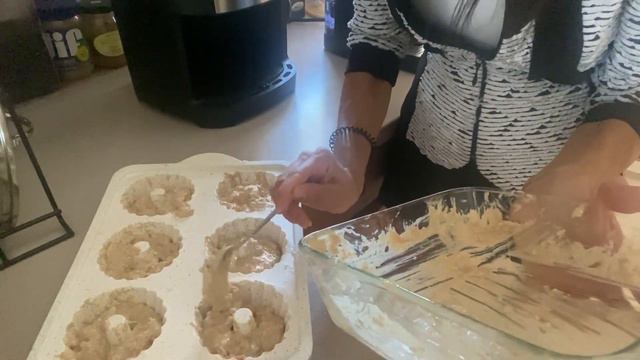 RECIPE in 6 MIN -HEALTHY CARROT DONUTS -DELICIOUS, EASY + FAST TO MAKE ! #food #diet #pattyamafit