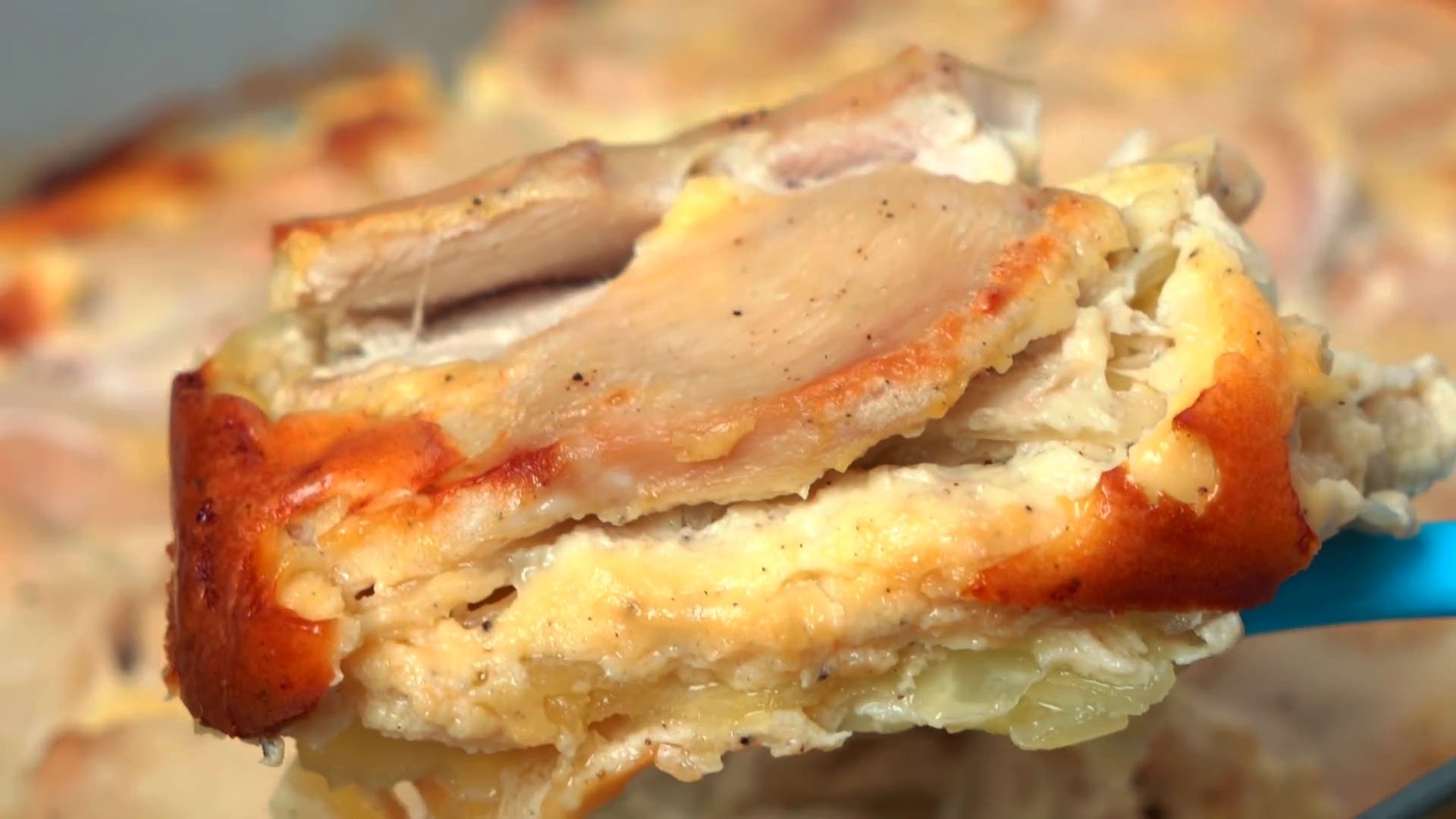 Запеканка с курицей. Вкусный ОБЕД, ДЛЯ ТЕХ КТО ЗАНЯТ.  Сложил, Залил и в Духовку .