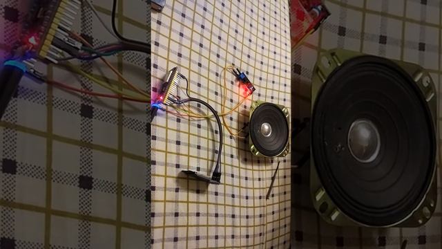 ESP32 simplest wav player (no arduino) смотреть онлайн