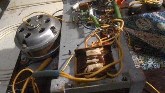 Диванный ремонт №11. Электрофон УП 2 - Эльфа. смотреть онлайн