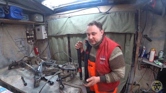 Собираем и ставим подрамник Мерседес W 124 смотреть онлайн