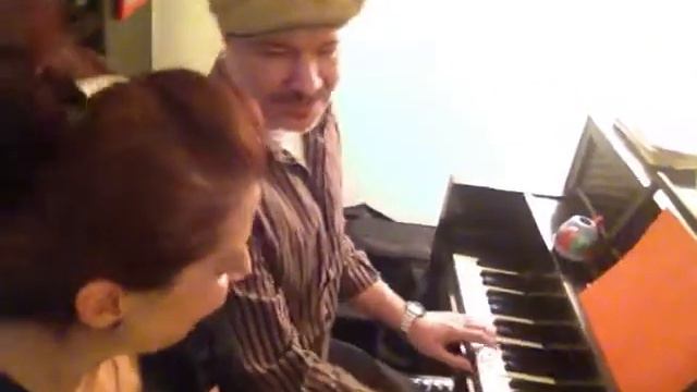 "Moody's Mood" - Brian Charette serenades me смотреть онлайн